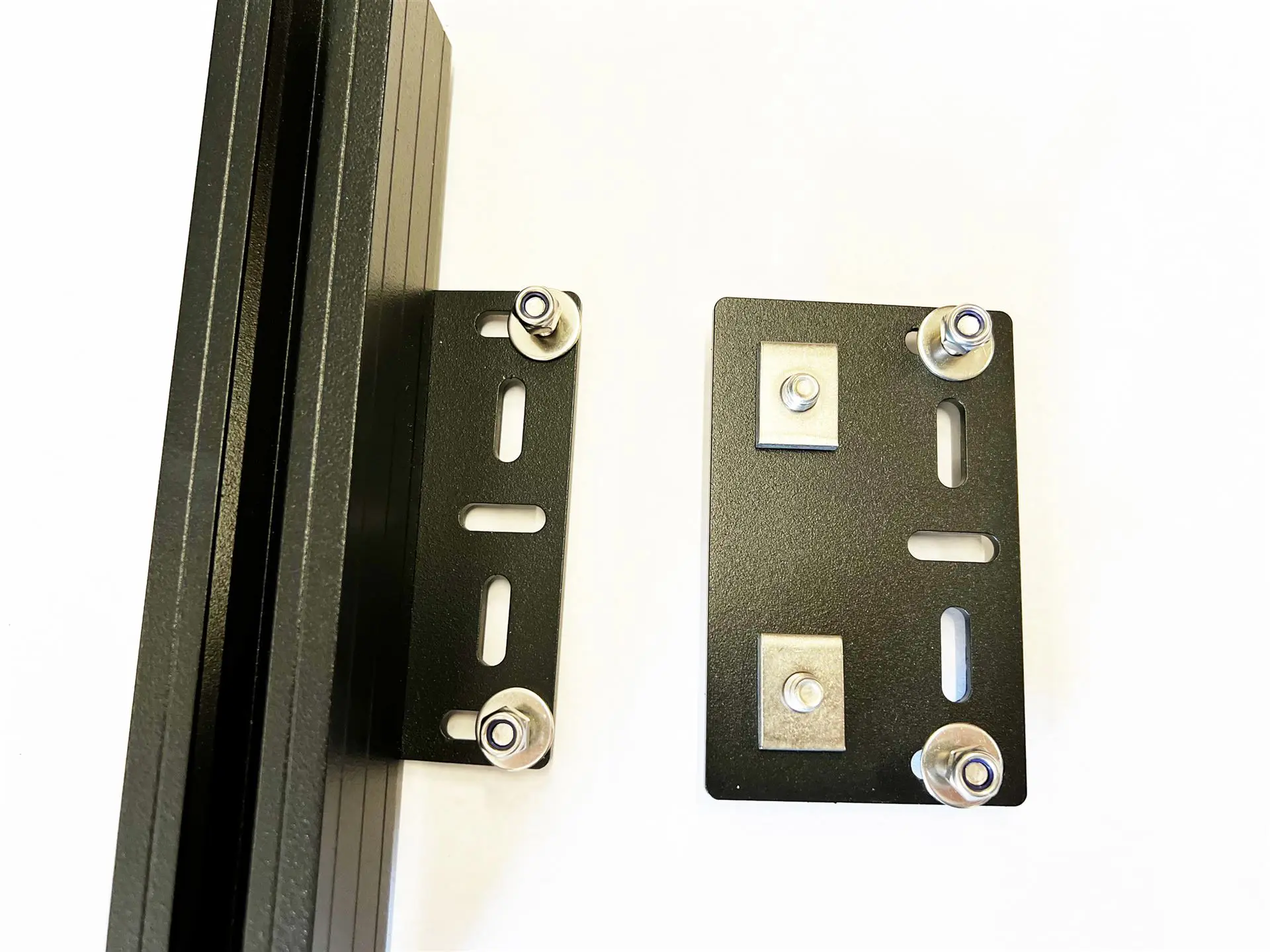 Solarmodul-Befestigungsplatte